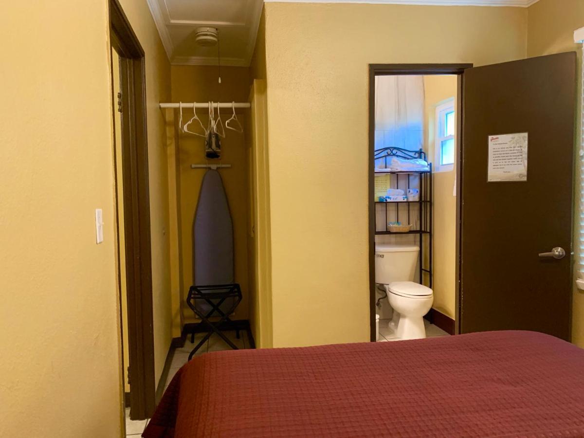 Lakeside Inn And Cafe セント・クラウド エクステリア 写真